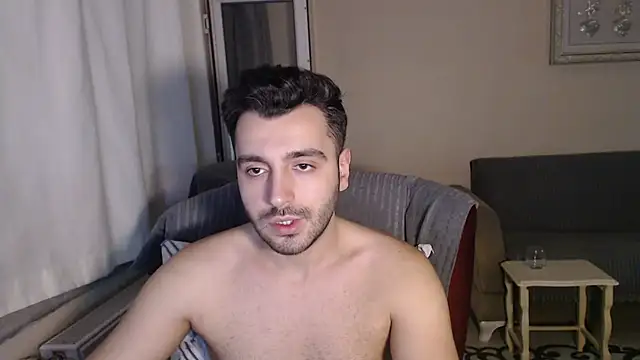 Snapshot of handsomeee04 chatting on November 9, 4:38 pm handsomeee04 online show from November 9, 4:38 pm