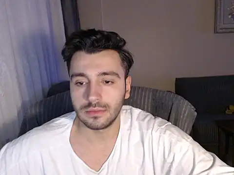 Snapshot of handsomeee04 chatting on November 15, 9:54 pm handsomeee04 online show from November 15, 9:54 pm