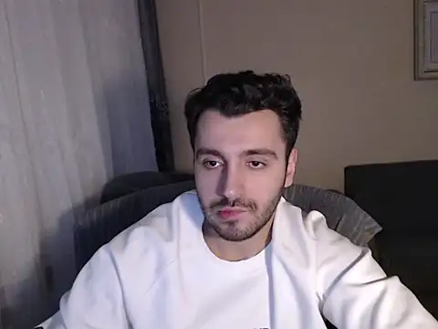 Snapshot of handsomeee04 chatting on December 2, 10:16 pm handsomeee04 online show from December 2, 10:16 pm