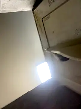 Snapshot of ekskekejejej chatting on October 11, 11:25 pm ekskekejejej online show from October 11, 11:25 pm