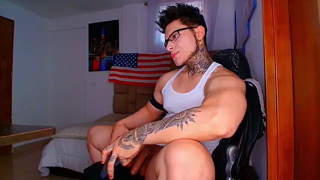 DennisWalkerr online show from October 17, 10:12 pm