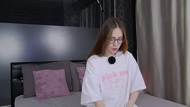 SashaMeow online show from November 6, 4:19 pm