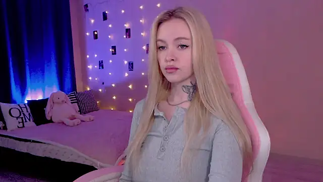 Snapshot of Naughty_Mable chatting on May 29, 1:36 am Naughty Mable online show from May 29, 1:36 am