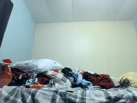 Snapshot of party51502 chatting on March 1, 6:24 am party51502 online show from March 1, 6:24 am