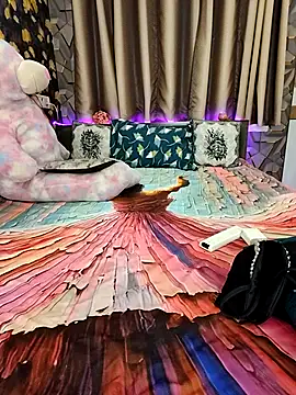 Little  Lia online show from May 4, 10:28 pm