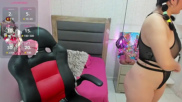 LOLAMAXI online show from November 12, 3:18 am