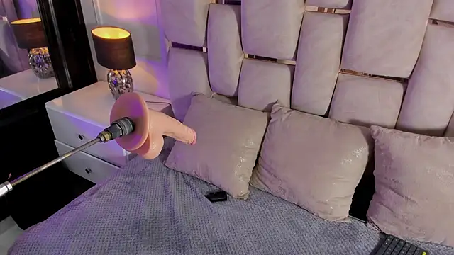 Snapshot of Iliy__ chatting on February 17, 2:37 pm Iliy online show from February 17, 2:37 pm