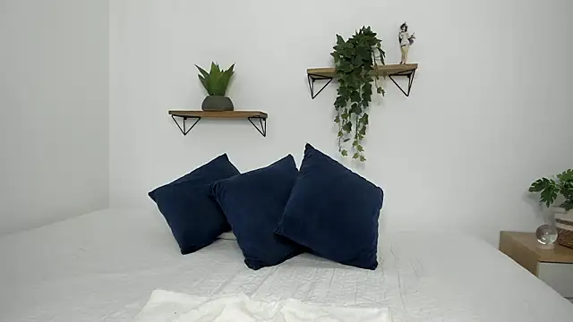 Snapshot of naughty_1girl chatting on February 20, 8:53 pm naughty 1girl online show from February 20, 8:53 pm