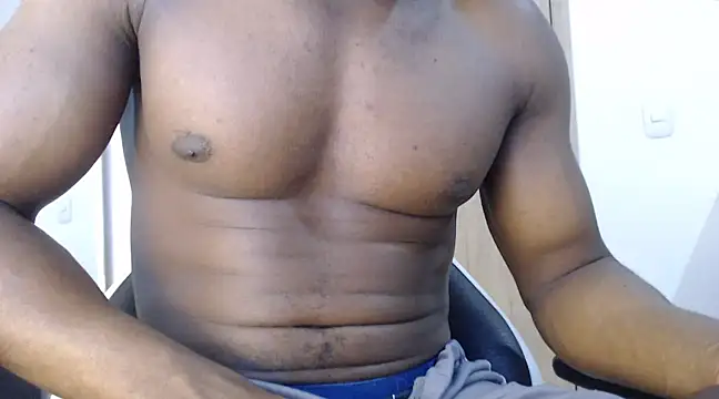 Snapshot of thomsom23 chatting on February 3, 1:51 pm thomsom23 online show from February 3, 1:51 pm