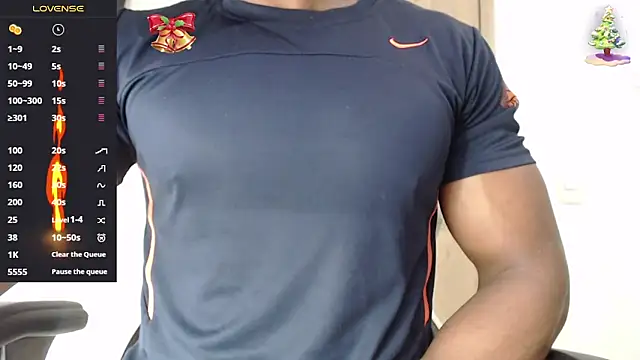 Snapshot of thomsom23 chatting on November 29, 2:42 pm thomsom23 online show from November 29, 2:42 pm