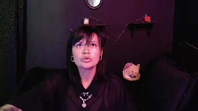 Snapshot of rousstattoo chatting on January 9, 9:49 pm rousstattoo online show from January 9, 9:49 pm