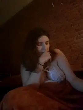 Snapshot of Heleneecesmecs2 chatting on February 10, 10:30 pm Heleneecesmecs2 online show from February 10, 10:30 pm