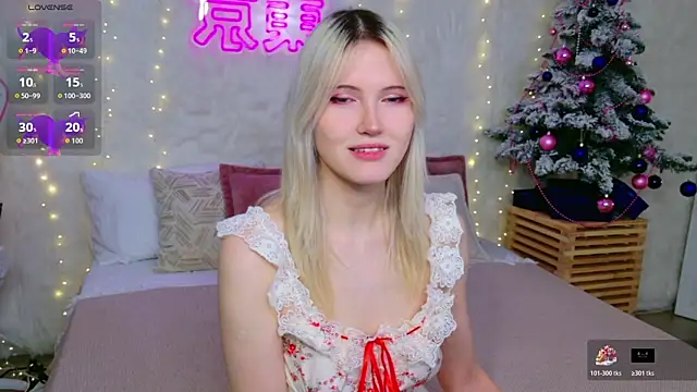 NellieLoyns online show from December 20, 5:20 pm