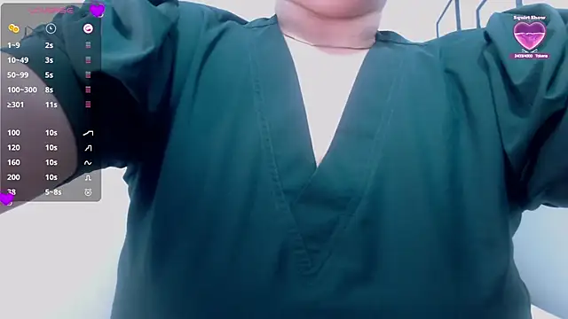 Snapshot of MommyHelpsmee chatting on February 5, 7:50 am MommyHelpsmee online show from February 5, 7:50 am