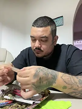 El Titan1998 online show from March 18, 10:58 pm