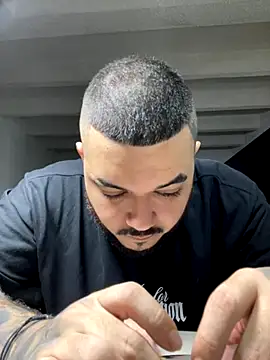 El Titan1998 online show from September 11, 10:43 pm