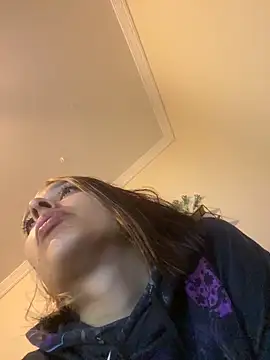 Snapshot of BlueStoneX chatting on December 19, 7:59 am BlueStoneX online show from December 19, 7:59 am