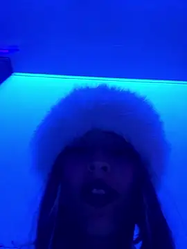 Snapshot of BlueStoneX chatting on January 16, 12:25 am BlueStoneX online show from January 16, 12:25 am