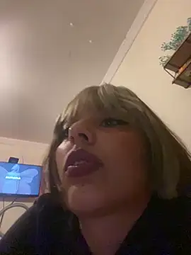 Snapshot of BlueStoneX chatting on March 10, 9:14 am BlueStoneX online show from March 10, 9:14 am