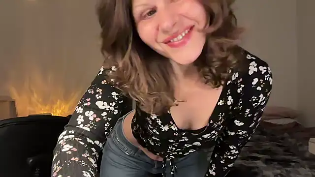 leahsparkles online show from April 28, 1:59 am