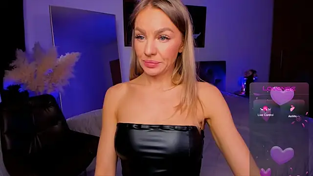 Oliva Candy online show from January 18, 9:40 pm