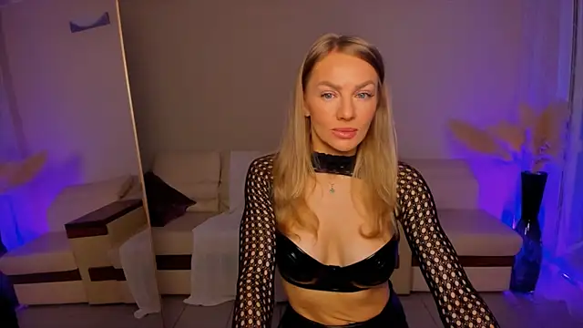 Oliva Candy online show from May 21, 1:34 am