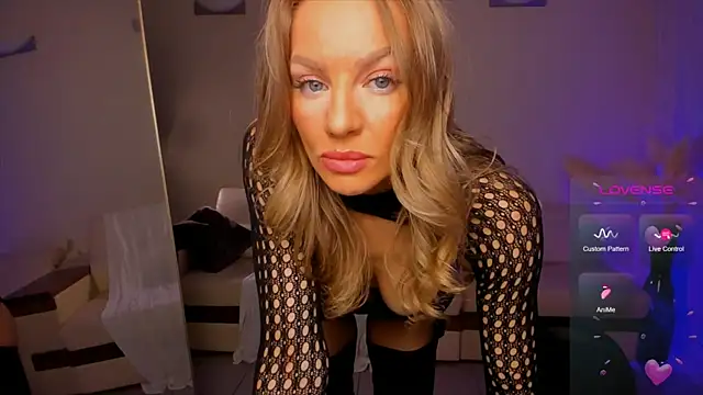 Oliva Candy online show from June 3, 6:57 pm