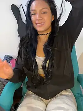 Snapshot of Charlotemonroe chatting on January 8, 7:56 pm Charlotemonroe online show from January 8, 7:56 pm