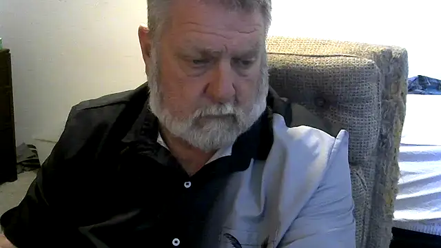 viejo oso online show from November 10, 8:41 pm