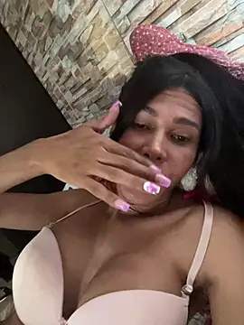Ebonyxprincess  online show from July 10, 5:37 pm