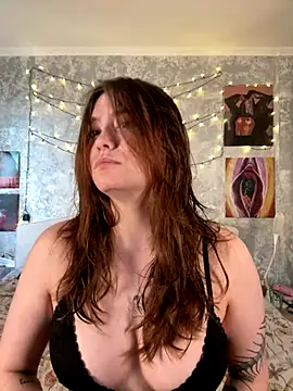 Snapshot of Sabrina_shells chatting on November 12, 10:04 am Sabrina shells online show from November 12, 10:04 am