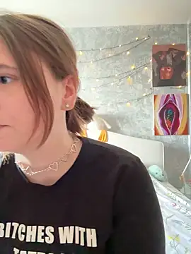 Snapshot of Sabrina_shells chatting on November 13, 10:36 am Sabrina shells online show from November 13, 10:36 am