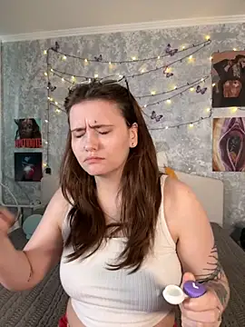 Snapshot of Sabrina_shells chatting on November 22, 9:52 am Sabrina shells online show from November 22, 9:52 am