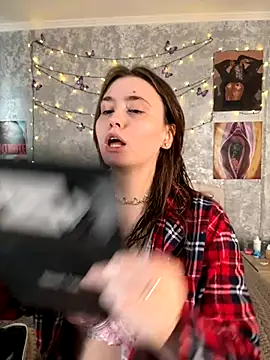 Snapshot of Sabrina_shells chatting on November 23, 9:09 am Sabrina shells online show from November 23, 9:09 am