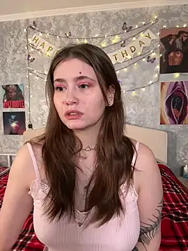 Snapshot of Sabrina_shells chatting on December 17, 11:16 am Sabrina shells online show from December 17, 11:16 am