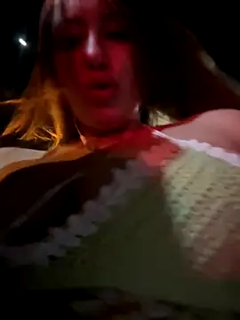 AndreaMood online show from December 1, 11:59 am