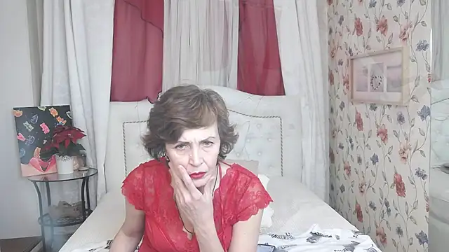 Snapshot of SilviaHart chatting on October 9, 12:47 pm SilviaHart online show from October 9, 12:47 pm