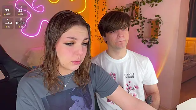 RobertAndLinela online show from November 4, 2:05 pm