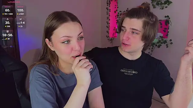 RobertAndLinela online show from June 14, 9:44 am