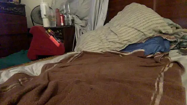 Snapshot of bubblebut420 chatting on October 12, 7:40 am bubblebut420 online show from October 12, 7:40 am