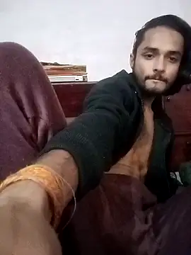 Snapshot of IamRentedBoybfriend chatting on January 7, 3:24 am IamRentedBoybfriend online show from January 7, 3:24 am