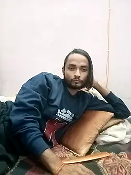 Snapshot of IamRentedBoybfriend chatting on February 18, 5:31 pm IamRentedBoybfriend online show from February 18, 5:31 pm