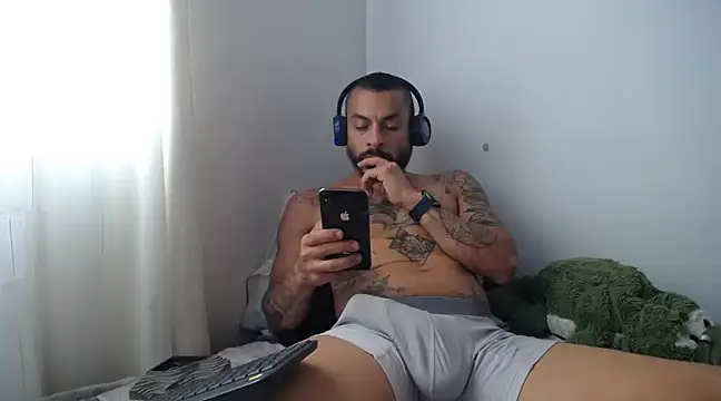 callme douglas online show from February 4, 3:57 pm