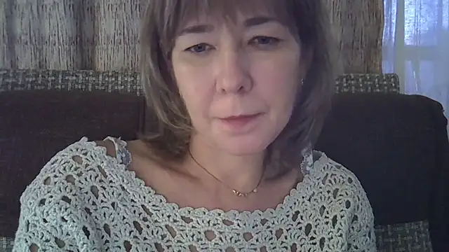 Snapshot of EllaJohnsonX chatting on January 5, 1:36 pm EllaJohnsonX online show from January 5, 1:36 pm