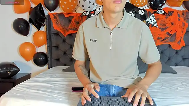 two milkyway online show from October 13, 12:27 pm