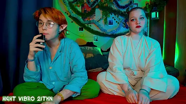 TrickyKitsune online show from February 1, 2:26 pm