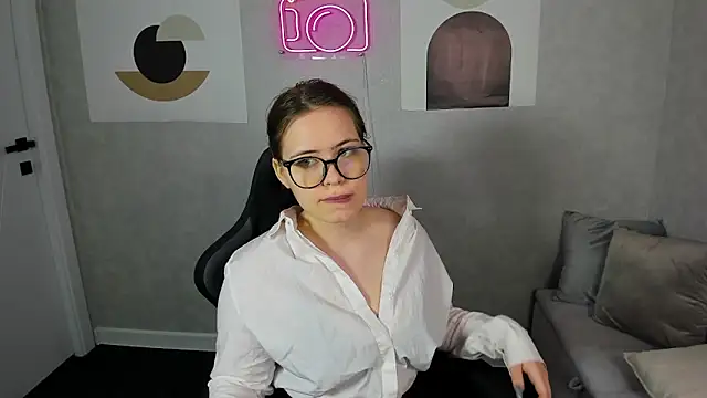 Snapshot of EricaElliott chatting on January 9, 9:16 am EricaElliott online show from January 9, 9:16 am
