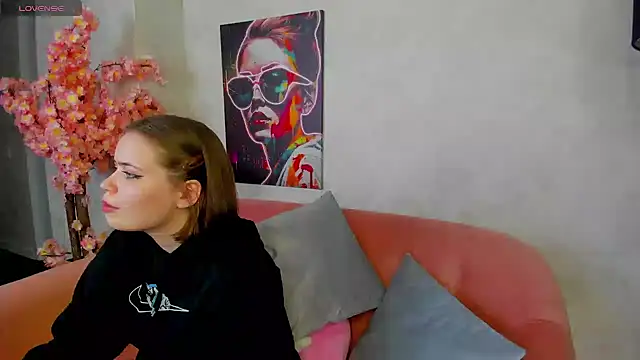 Snapshot of EricaElliott chatting on February 2, 7:20 am EricaElliott online show from February 2, 7:20 am