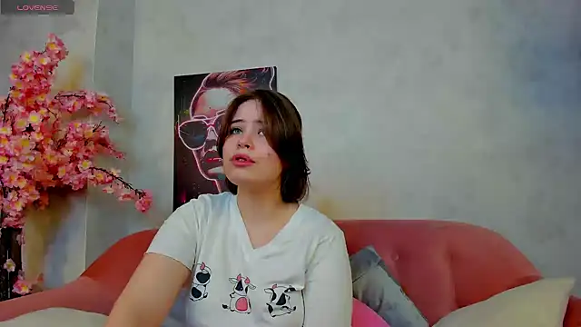 Snapshot of EricaElliott chatting on February 4, 4:26 am EricaElliott online show from February 4, 4:26 am