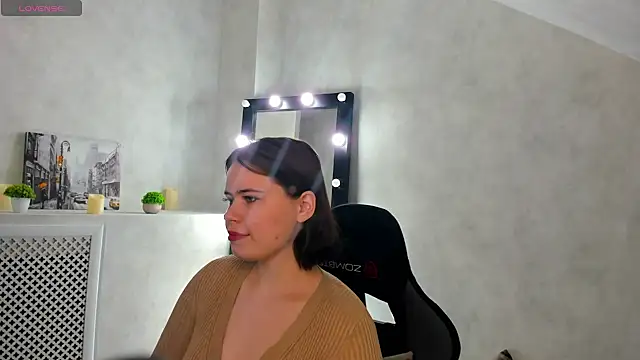 Snapshot of EricaElliott chatting on February 26, 1:11 am EricaElliott online show from February 26, 1:11 am